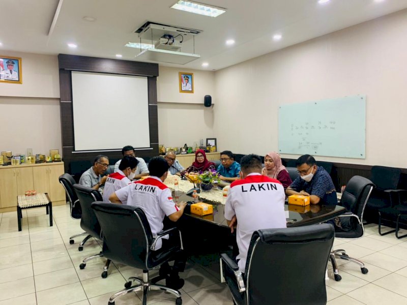 Dinas PU Makassar saat menggelar Audiensi dengan Lakin.
