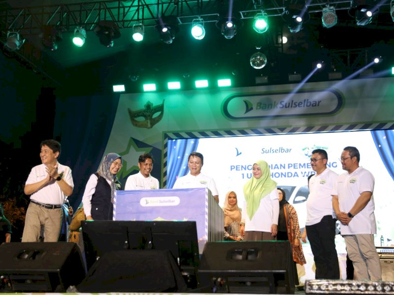 Pj Sekda Makassar Firman Hamid Pagarra menghadiri program Double Untung Bank Sulselbar. 