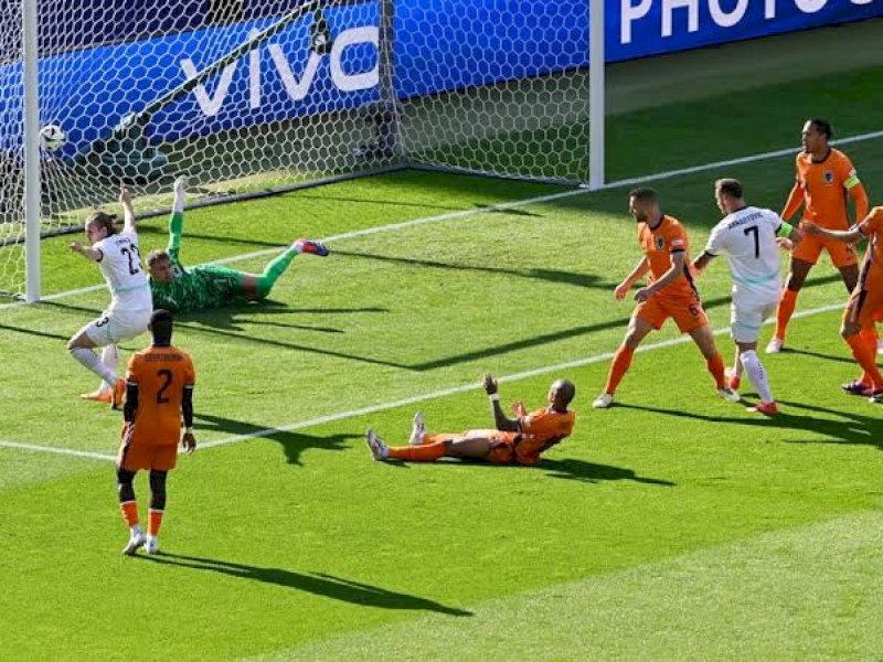 Austria membobol gawang Belanda. (int) 