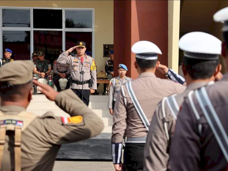 Apel gelar pasukan Operasi Patuh 2024 di Polres Bone, Senin (15/7/2024). 