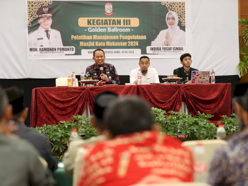 Manajemen Pengelolaan Masjid kepada 1.500 pengurus masjid di Kota Makassar. 