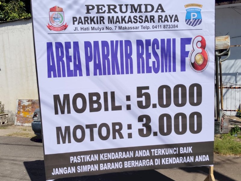 Perumda Parkir Makassar Raya memasang harga tarif resmi 