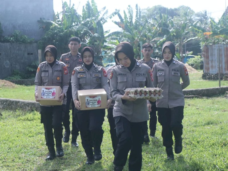 Kegiatan Jumat Berbagi Polres Bone, Jumat (09/08/2024). (Foto: IST)