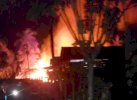 Kebakaran di Ajangale Bone: Tiga Rumah Warga Hangus, Satu Anak Meninggal Dunia