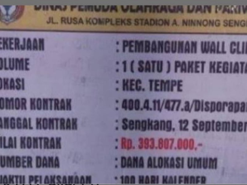 Papan proyek Wall Climbing RTH Callaccu Sengkang. (Foto: IST)