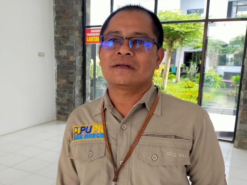 Kadis PUTR Tator, Jacob Tipa saat ditemui di Kantor Daerah Tator. (Foto: NS/PM)