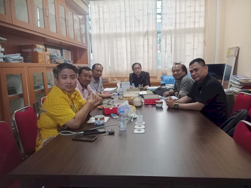 GAMKI bertemu Ketua YPKT Makassar Mesakh Raymond Rantepadang. (Foto: IST)