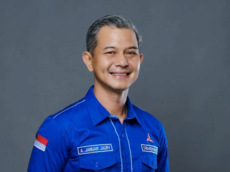 Andi Januar Jaury Dharwis