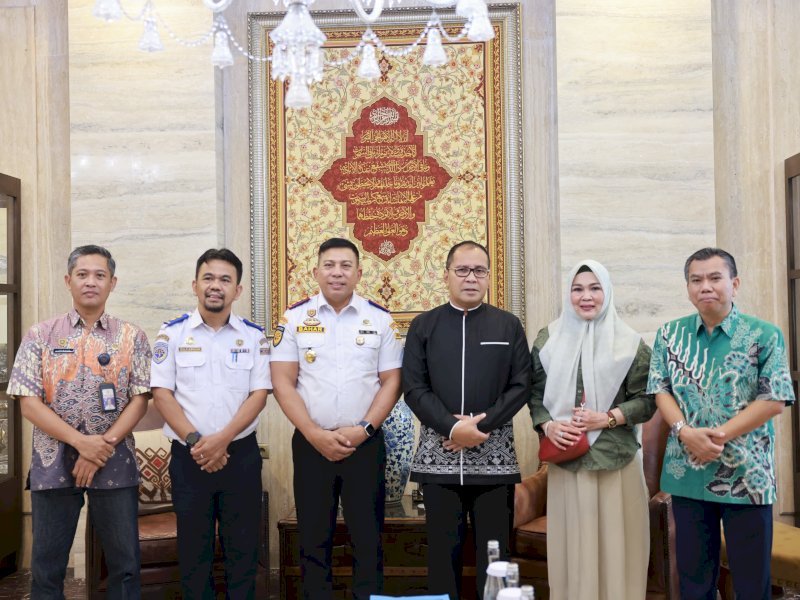Danny Pomanto menerima audiensi Kepala BPTD Kelas II Sulsel, Bahar Latief. 
