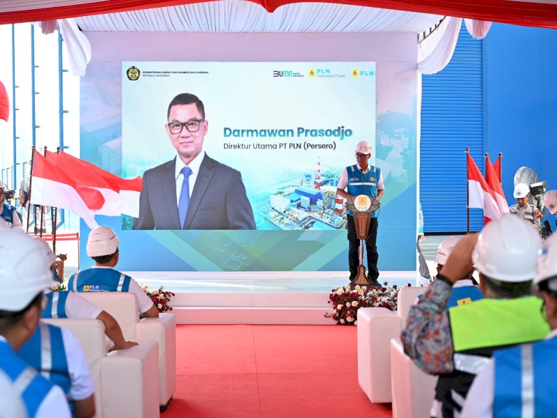 Direktur Utama PLN, Darmawan Prasodjo menjelaskan PLTGU Tambak Lorok Blok 3 berteknologi paling baru dan sangat canggih, sehingga tidak hanya menjadi yang paling efisien, tetapi juga sangat ramah lingkungan, Jumat (30/8/2024). (Foto: IST)