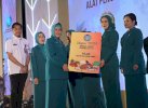 Indira Yusuf Serahkan Bantuan Alat Penunjang 10 Program Pokok PKK