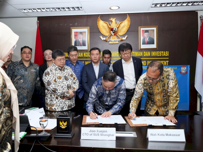 Wali Kota Makassar Moh Ramadhan Pomanto dan PT SUS menandatangani perjanjian kerja sama proyek Pengolahan Sampah Menjadi Energi Listrik (PSEL). 