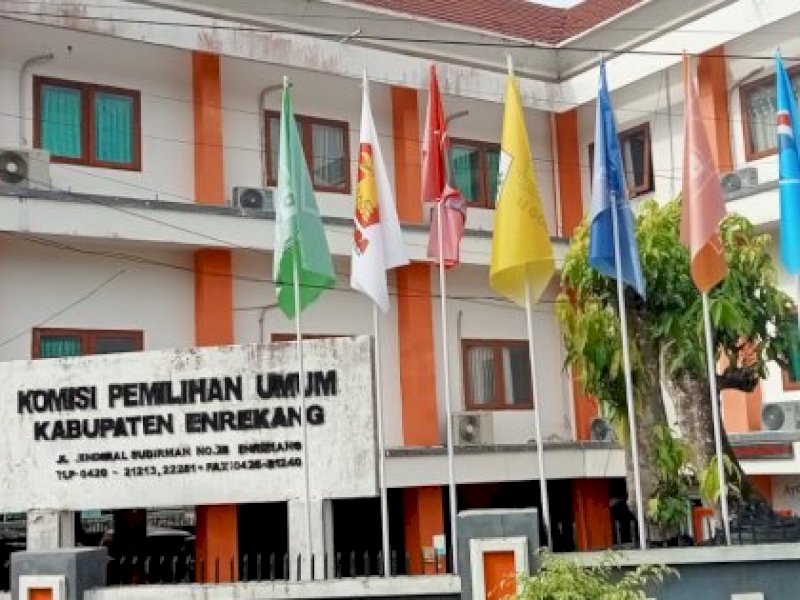 Kantor KPU Kabupaten Enrekang. (Foto: IST)