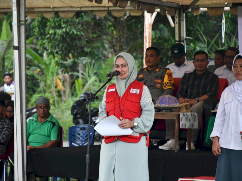 Bupati Luwu Utara, Indah Putri Indriani membuka langsung kegiatan camping ceria PMR. (Foto: IST)