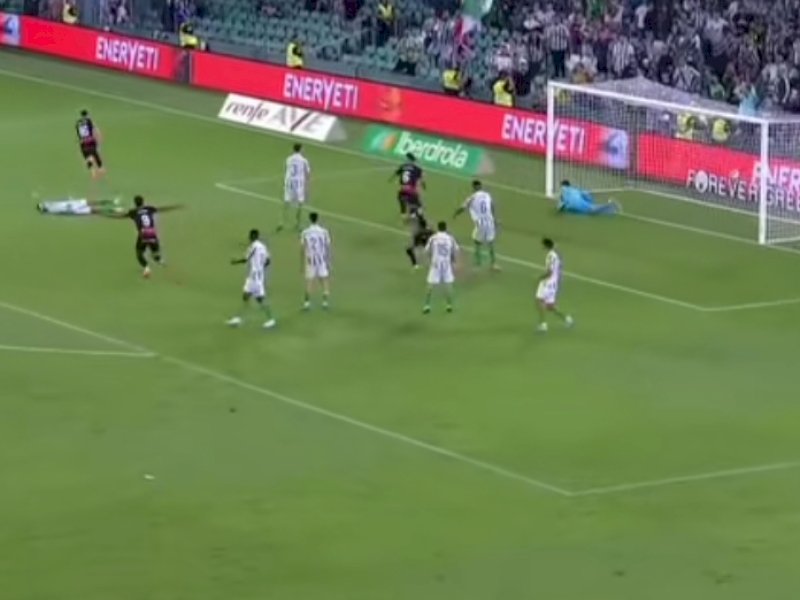 Gol kedua dicetak Valery Fernandez memastikan kemenangan Mallorca di kandang Real Betis. (Foto: INT)