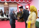 Amir Mahmud Dilantik jadi Ketua DPRD Lutra, ini Harapan Bupati IDP