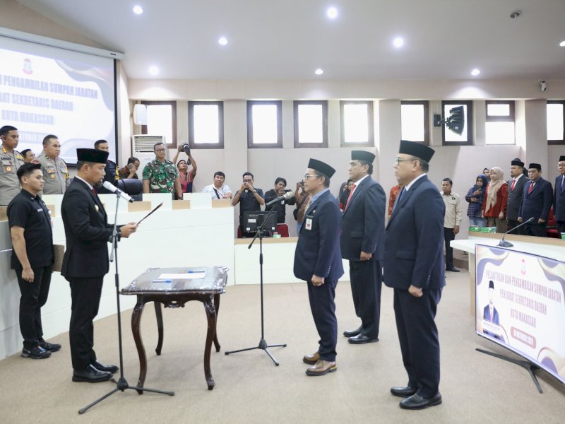 Pjs Wali Kota Andi Arwin Azis melantik Irwan Adnan sebagai Pj Sekda Kota Makassar. 