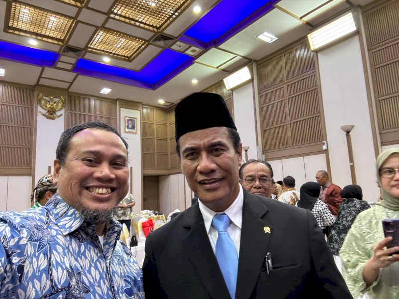 Mentan Amran Sulaiman bersama Muh Ramli Rahim. 
