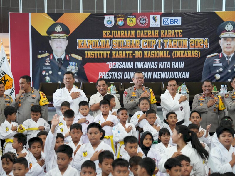 Pj Gubernur Sulawesi Barat Bahtiar Baharuddin menghadiri pembukaan Kejurda INKANAS Kapolda Sulbar Cup 1 tahun 2024.