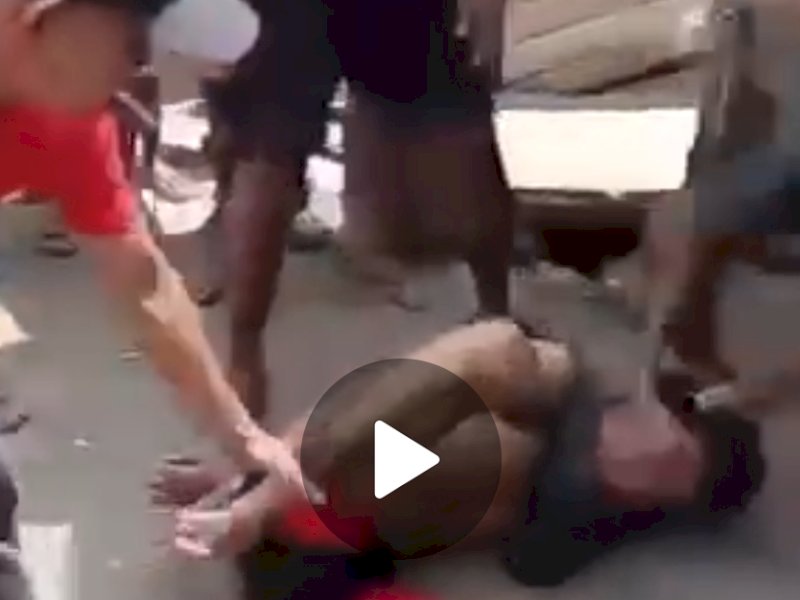 Tangan korban diikat dan dipukuli beberapa orang. (Foto: IST)