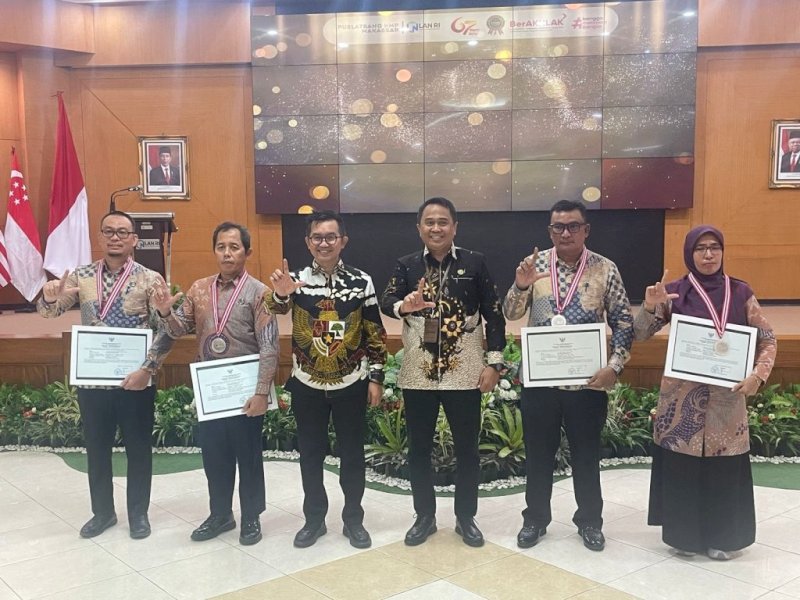 Sekda Maros Raih Peringkat Pertama Ajang Pameran Implementasi Proyek Perubahan LATPIMNAS Tingkat II
