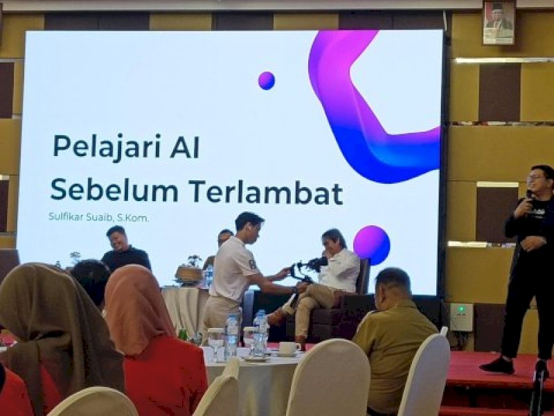 Legislator NasDem Ari Ashari Sebut Pejabat Pemkot Makassar Masih Gaptek