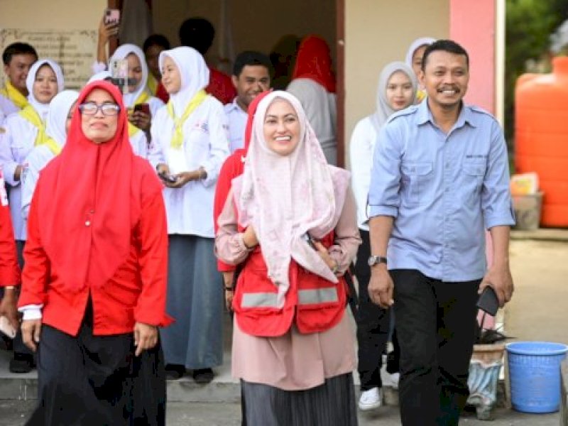 Pesan Penuh Makna Indah Putri Indriani ke Peserta Orientasi Kepalangmerahan PMR di SMAN 4 Luwu Utara