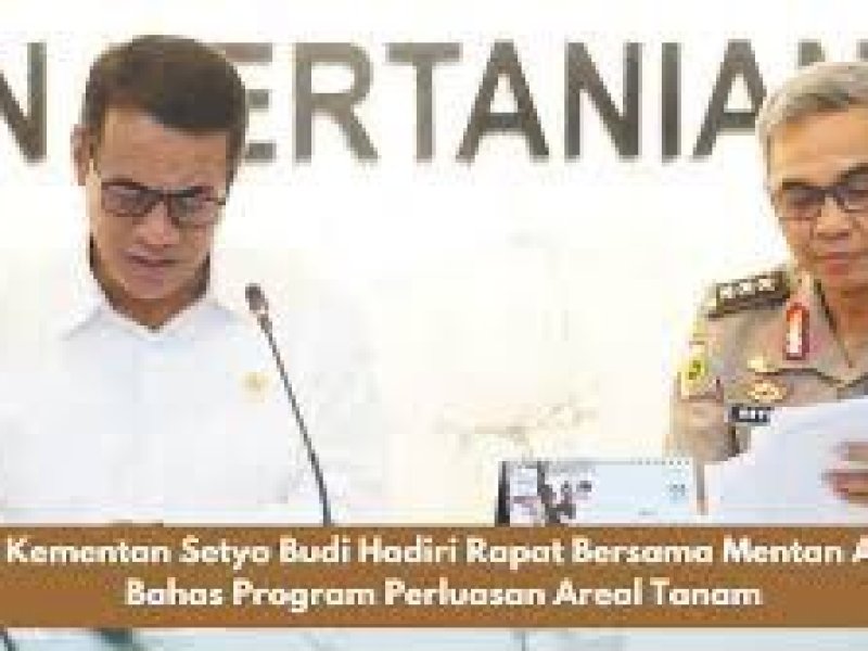 Mentan Amran Sulaiman bersama Setyo Budiyanto. 