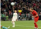 LIGA JERMAN: Kane Hat-trick, Bayern Bantai Augsburg 3-0