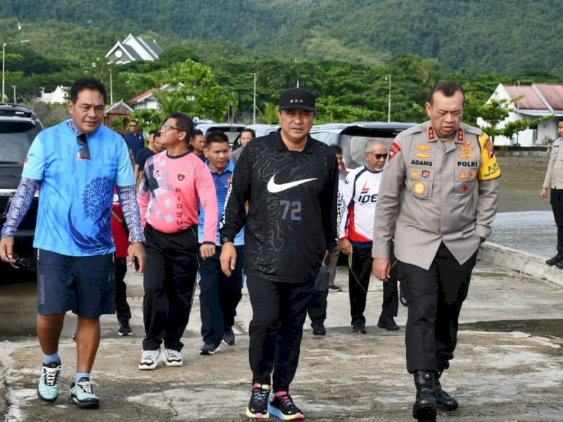 Pj Gubernur Bahtiar bersama Kapolda Sulbar Irjen Pol Adang Ginanjar. 
