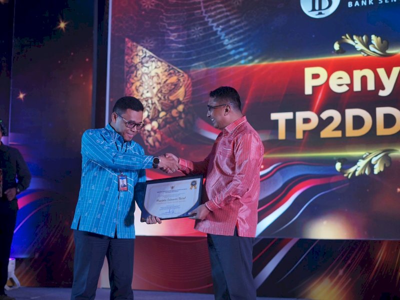 Sulbar menerima penghargaan dalam rangka pelaksanaan digitalisasi sistem pembayaran se Pulau Sulawesi.
