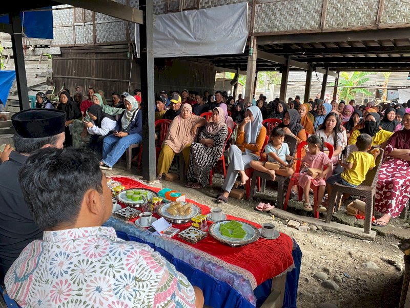Anggota DPRD Wajo Arga Prasetya Ashar melakukan reses di Desa Ongkoe, Kabupaten Wajo.