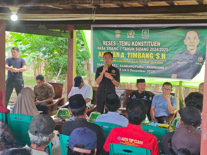 Anggota DPRD Wajo dari Partai Kebangkitan Bangsa (PKB), Amshar A Timbang, menggelar reses di Kelurahan Cina. 