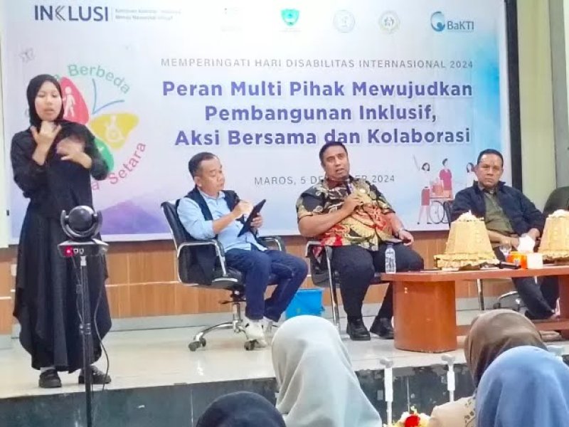 Peringatan Hari Disabilitas Internasional (HDI) Dunia 2024 tingkat Kabupaten Maros yang digelar di Baruga Kantor Bupati, Selasa (10/12/2024).
