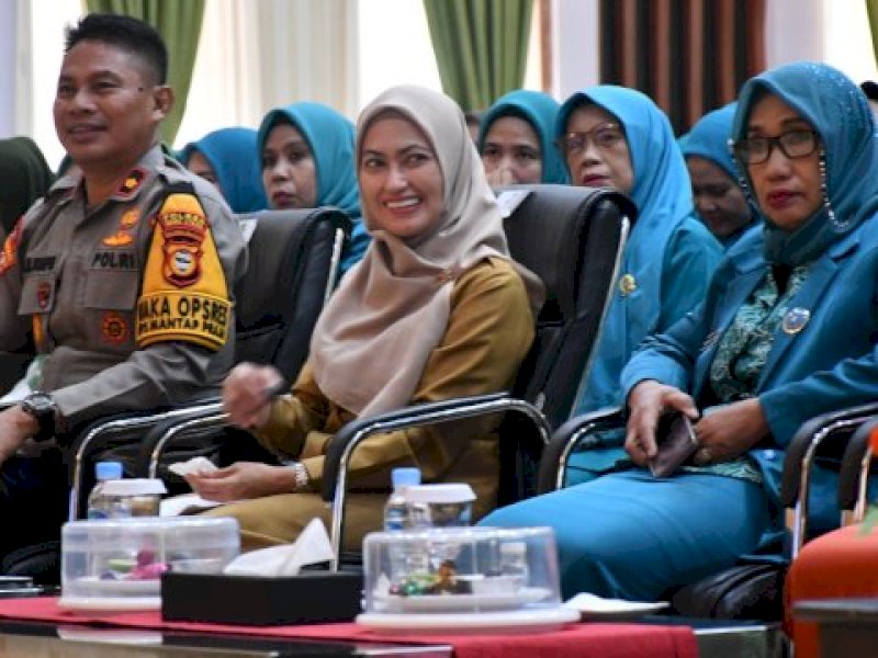 TP PKK Lutra Gelar Peringatan HGK Ke-57, Bupati Indah: Momen Berbagi Kisah, Inspiratif dan Motivasi