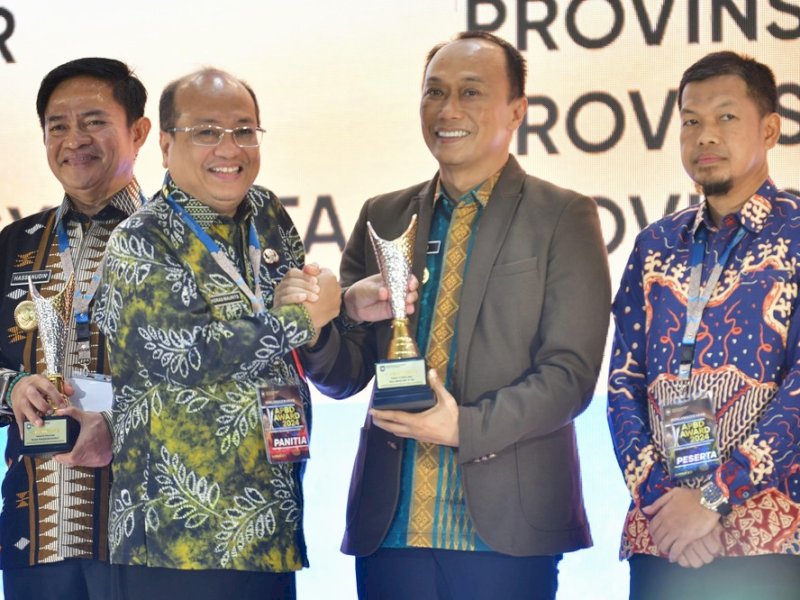Pj Gubernur Zudan Bawa Sulsel Raih 2 Penghargaan di APBD Award 2024