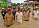 Update Banjir Soppeng: 119 Orang Mengungsi, Jembatan yang Siap Diresmikan Ambruk 