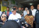 Pj Gubernur Bahtiar Wakil Ketua DPRD Sulbar Pantau Harga di Pasar Tradisional Mamuju&nbsp;
