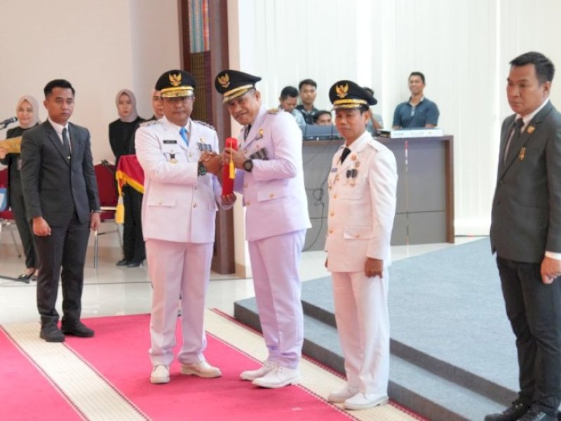 Pj Gubernur Bahtiar Minta Pemkab Polman Segera Serahkan Bantuan Motor kepada Bidan Rusmiati