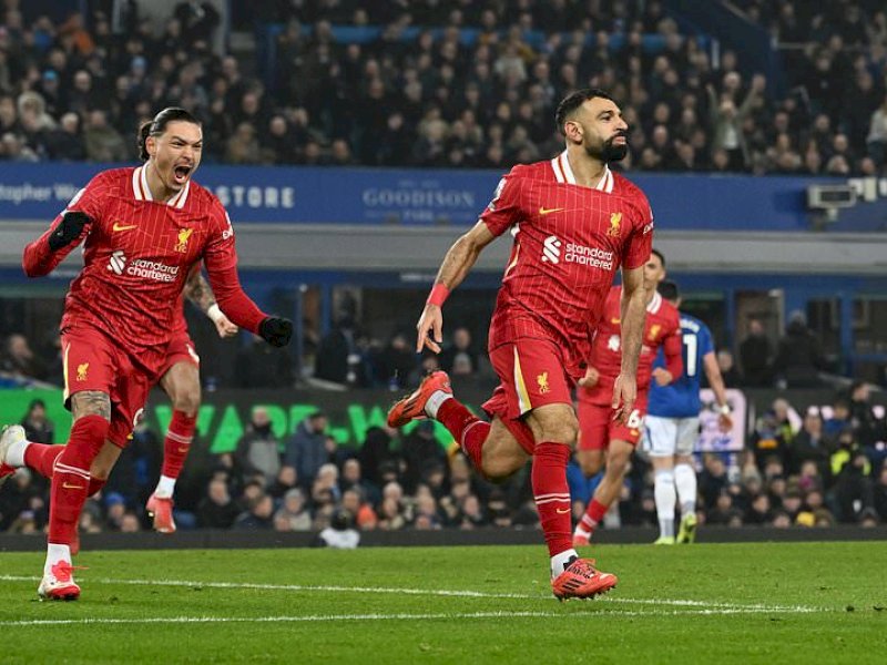 Pemain Liverpool merayakan gol ke gawang Everton. (int) 