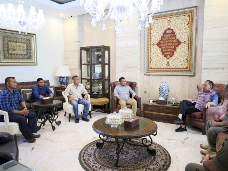 Wali Kota Makassar Moh Ramdhan Pomanto menerima kunjungan  Komandan Batalyon Marinir Pertahanan Pangkalan (Yonmarhanlan) VI Makassar, Mayor Marinir Yusman Efendi. 