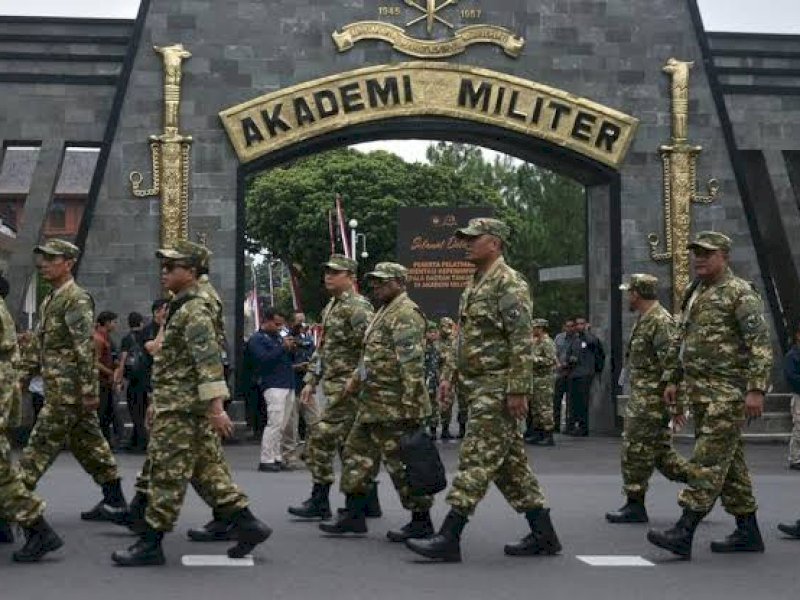 Retret Kepala daerah di Akmil Magelang. 