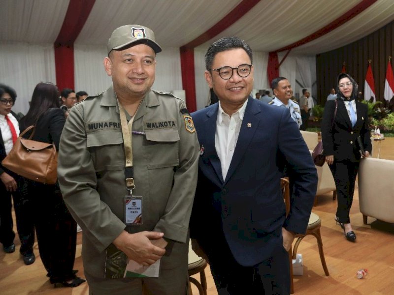 Wali Kota Makassar Munafri Arifuddin bersama Gubernur Lemhannas Ace Hasan Syadzily. 