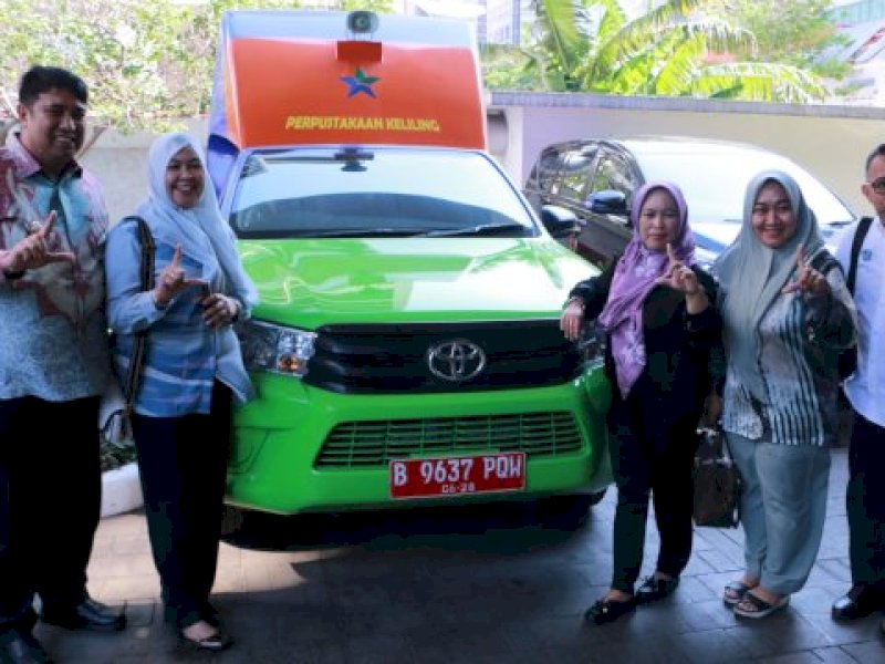 Bupati Chaidir Syam Terima Bantuan Mobil Perpustakaan Keliling dari Perpusnas &nbsp;