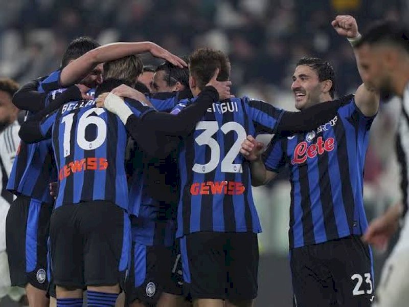 Pemain Atalanta merayakan gol ke gawang Juventus. (int) 