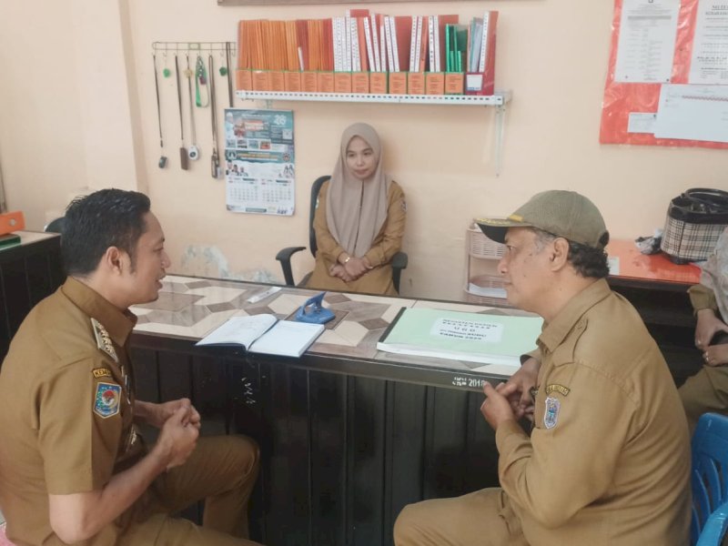 Bupati Enrekang Muhammad Yusuf Ritangnga melakukan inspeksi ke Puskesmas Sudu. 
