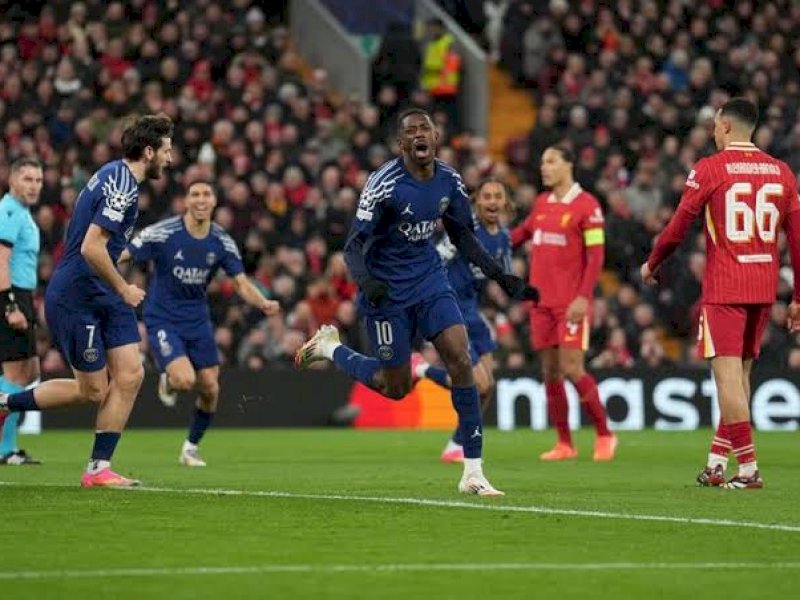 Pemain PSG merayakan kemenangan di kandang Liverpool. (int) 