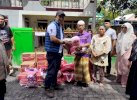 Pemprov Sulsel Salurkan Bantuan untuk Korban Kebakaran di Pulau Barrang Lompo Makassar