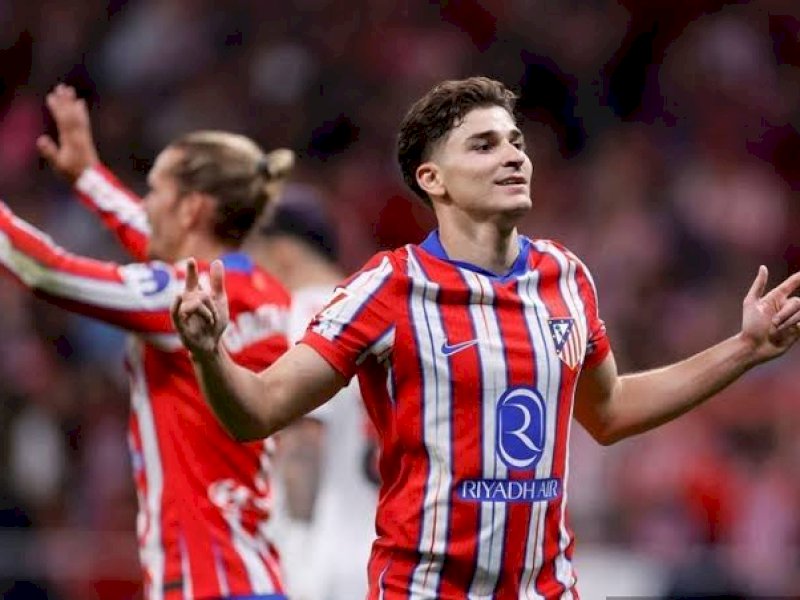 Pemain Atletico merayakan gol ke gawang Rayo. (int) 