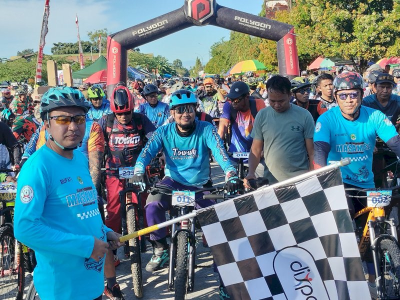 Bupati Andi Rahim Lepas 350 Peserta Fun XC Jelajah Pegunungan Masamba. 
